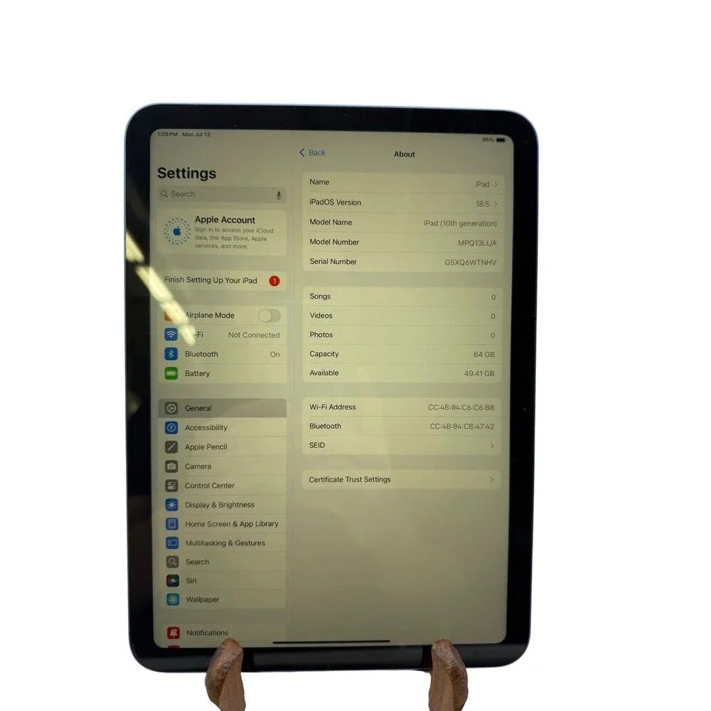 Apple iPad (10th Generation) A2696 64 GB, Wi-Fi, 10.9 in - Blue